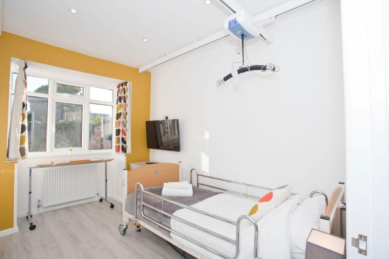 Hilda'S Retreat Accessible Wheel Chair Friendly With Hoist Poole Exterior photo
