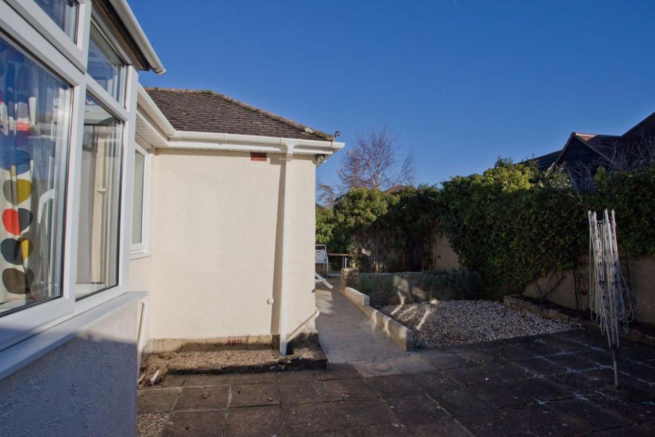 Hilda'S Retreat Accessible Wheel Chair Friendly With Hoist Poole Exterior photo